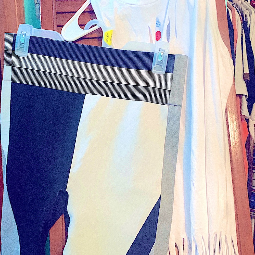 White Finge Tee & Sporty shorts